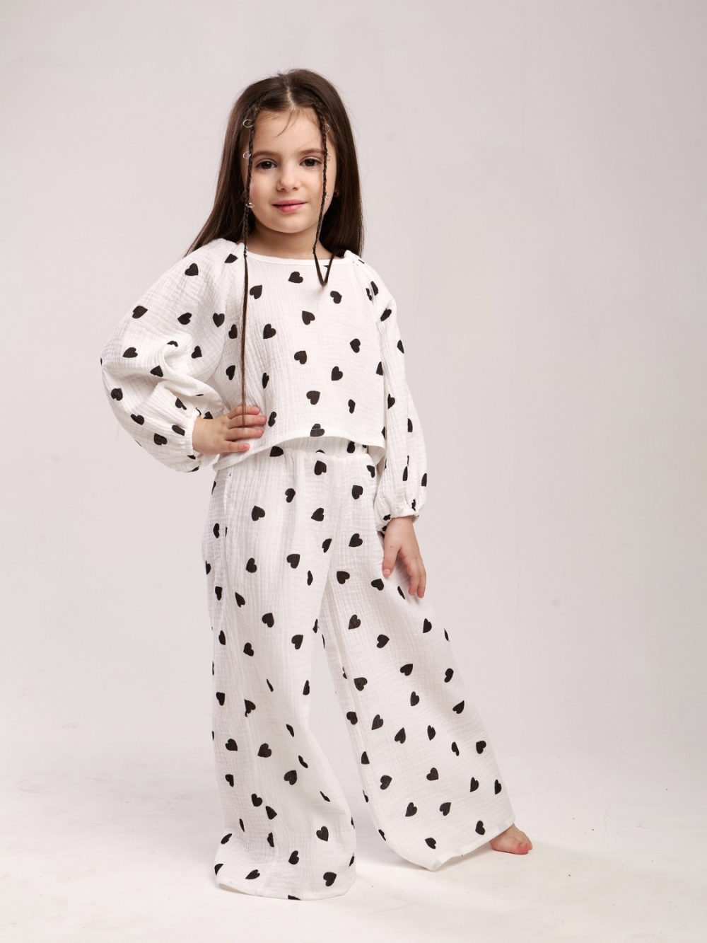 329-ЧС. Костюм детский Палаццо, черное сердце, хлопок 100%  муслин, размеры 98,104,110,116